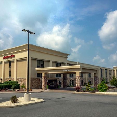 Hampton Inn Hazleton Exterior photo